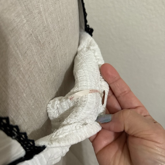 Free People White Crop Top with Black Trim - Picture 4 of 4